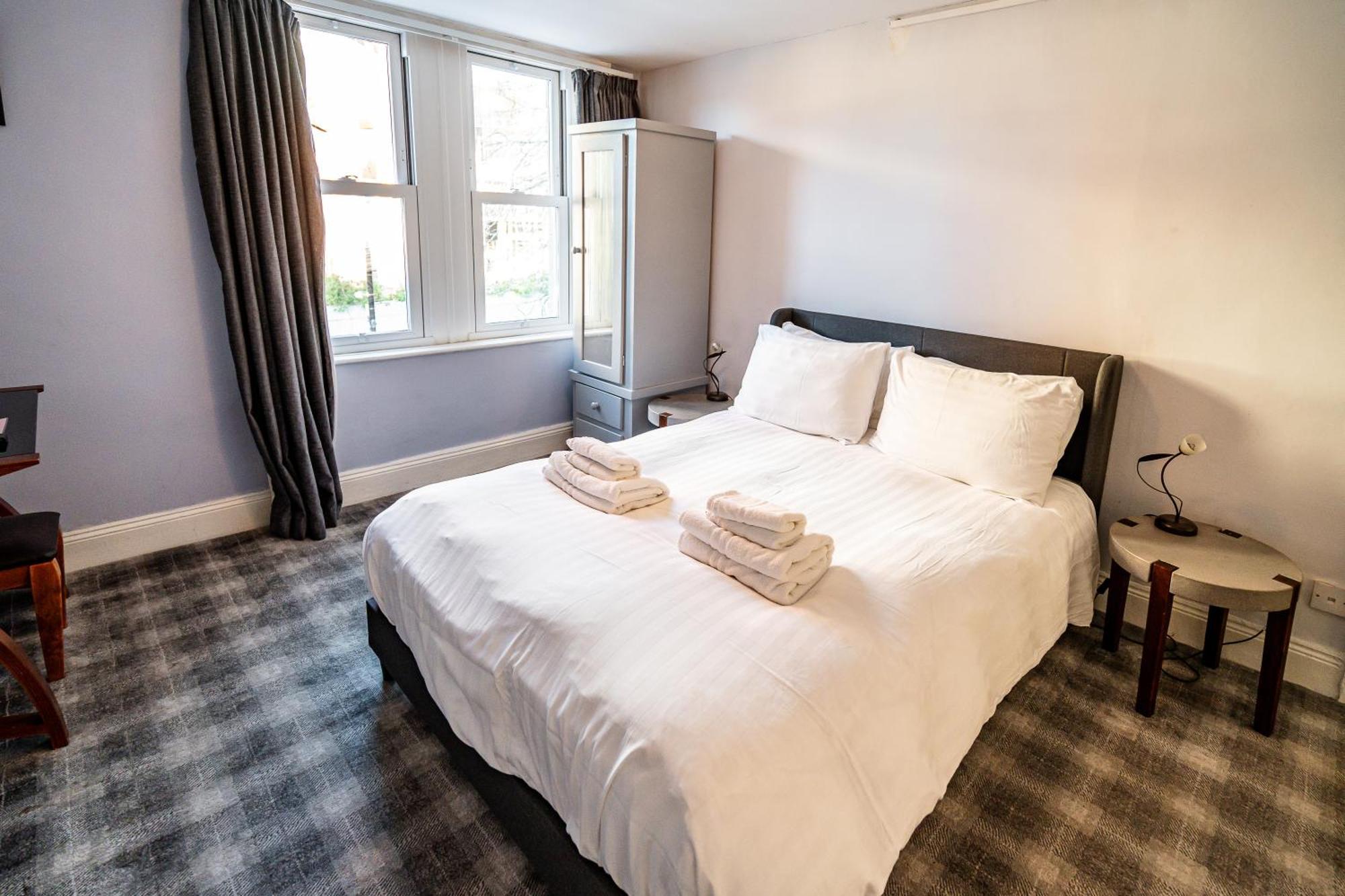 The Lodge Harrogate Exteriör bild